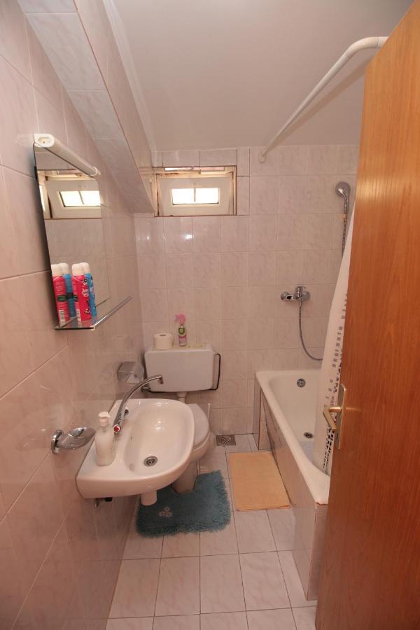 Apartmani Damir Livajic Omis Exterior photo